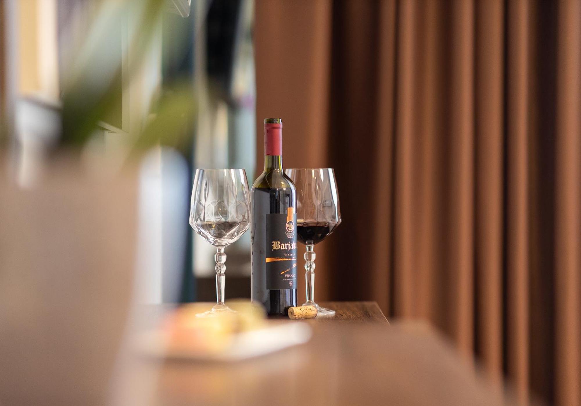 Barjaktar - Luxury Suites & Spa Ulcinj Eksteriør billede